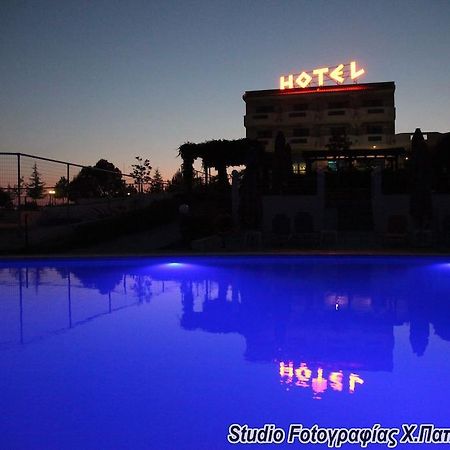 Alexander Hotel セレス エクステリア 写真